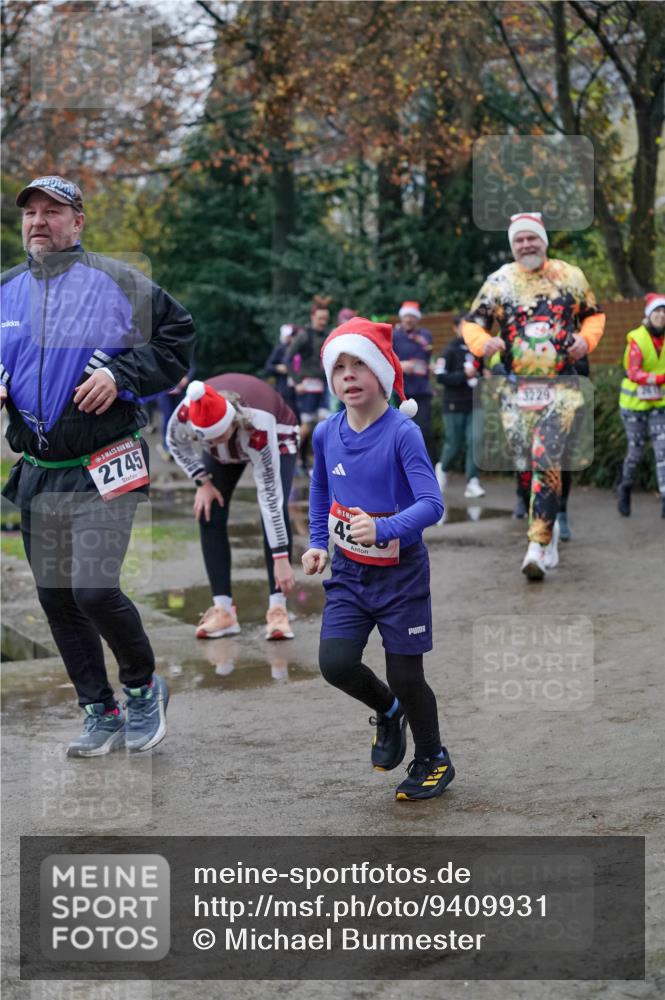 07.12.2025 - St. Pauli X-Mass-Run No. 15 Michael Burmester http://msf.ph/oto/9409931 07.12.2025 09:46:47 Laufen 2745 meine-sportfotos.de