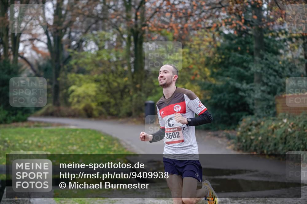 07.12.2025 - St. Pauli X-Mass-Run No. 15 Michael Burmester http://msf.ph/oto/9409938 07.12.2025 11:36:50 Laufen 15, 3602 meine-sportfotos.de