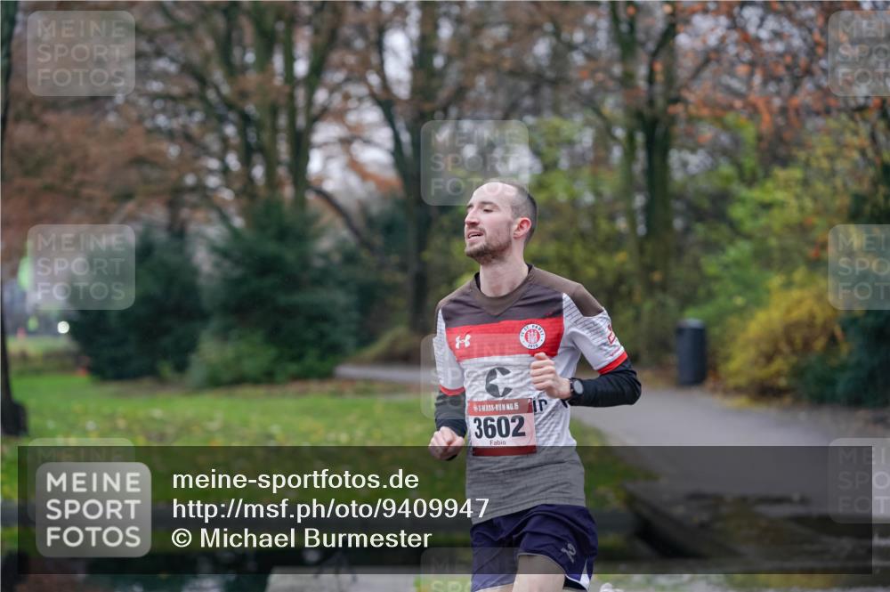 07.12.2025 - St. Pauli X-Mass-Run No. 15 Michael Burmester http://msf.ph/oto/9409947 07.12.2025 11:36:50 Laufen 1910, 15, 3602 meine-sportfotos.de