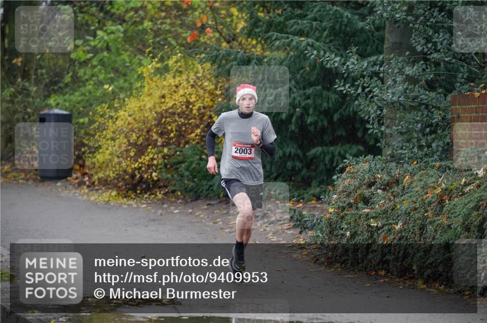 07.12.2025 - St. Pauli X-Mass-Run No. 15 Michael Burmester http://msf.ph/oto/9409953 07.12.2025 11:37:15 Laufen 2003 meine-sportfotos.de