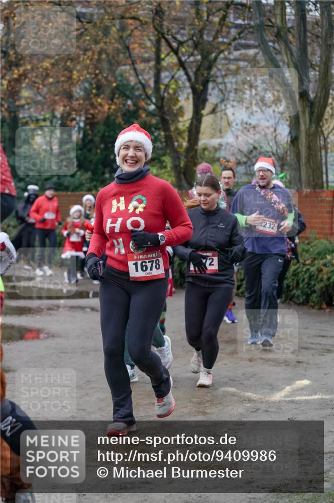 07.12.2025 - St. Pauli X-Mass-Run No. 15 Michael Burmester http://msf.ph/oto/9409986 07.12.2025 09:46:53 Laufen 15, 1678, 2, 232 meine-sportfotos.de