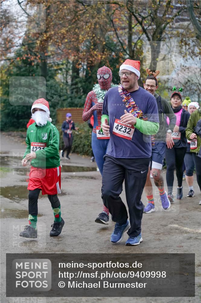 07.12.2025 - St. Pauli X-Mass-Run No. 15 Michael Burmester http://msf.ph/oto/9409998 07.12.2025 09:46:55 Laufen 15, 422, 15, 4232, 502, 60 meine-sportfotos.de