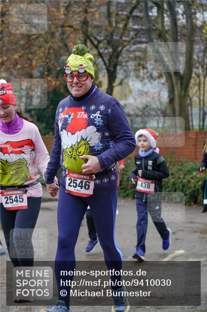 07.12.2025 - St. Pauli X-Mass-Run No. 15 Michael Burmester http://msf.ph/oto/9410030 07.12.2025 09:46:59 Laufen 15, 2545, 15, 2546, 438 meine-sportfotos.de
