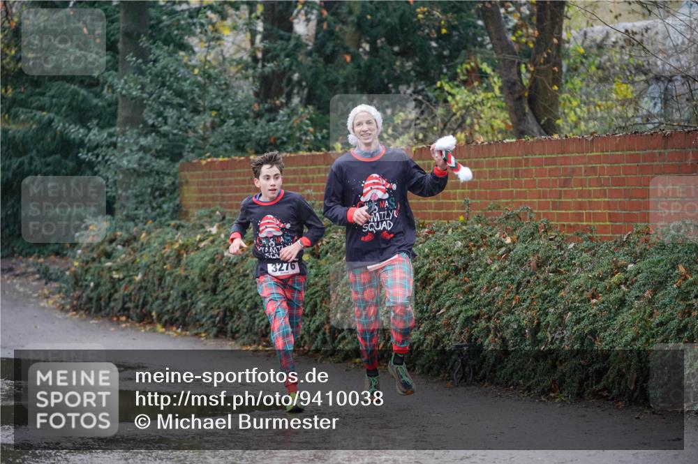 07.12.2025 - St. Pauli X-Mass-Run No. 15 Michael Burmester http://msf.ph/oto/9410038 07.12.2025 11:38:09 Laufen 3276 meine-sportfotos.de