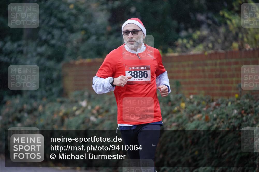 07.12.2025 - St. Pauli X-Mass-Run No. 15 Michael Burmester http://msf.ph/oto/9410064 07.12.2025 11:38:16 Laufen 15, 3886 meine-sportfotos.de