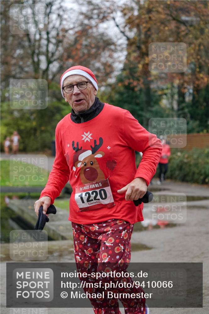 07.12.2025 - St. Pauli X-Mass-Run No. 15 Michael Burmester http://msf.ph/oto/9410066 07.12.2025 09:47:04 Laufen 15, 1220 meine-sportfotos.de
