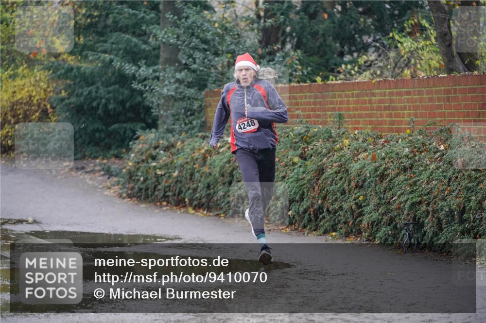 07.12.2025 - St. Pauli X-Mass-Run No. 15 Michael Burmester http://msf.ph/oto/9410070 07.12.2025 11:38:18 Laufen 4248 meine-sportfotos.de