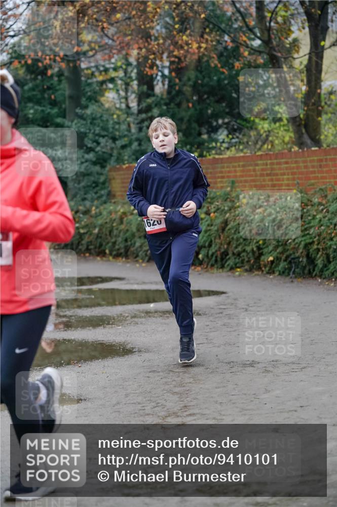 07.12.2025 - St. Pauli X-Mass-Run No. 15 Michael Burmester http://msf.ph/oto/9410101 07.12.2025 09:47:12 Laufen 1620 meine-sportfotos.de