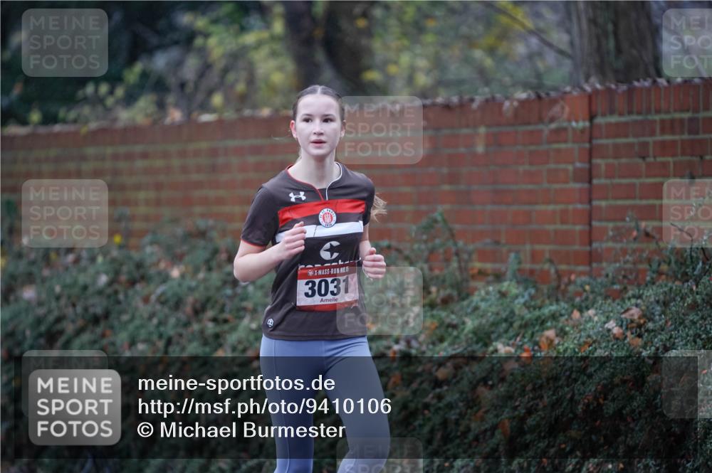 07.12.2025 - St. Pauli X-Mass-Run No. 15 Michael Burmester http://msf.ph/oto/9410106 07.12.2025 11:38:38 Laufen 5, 3031 meine-sportfotos.de