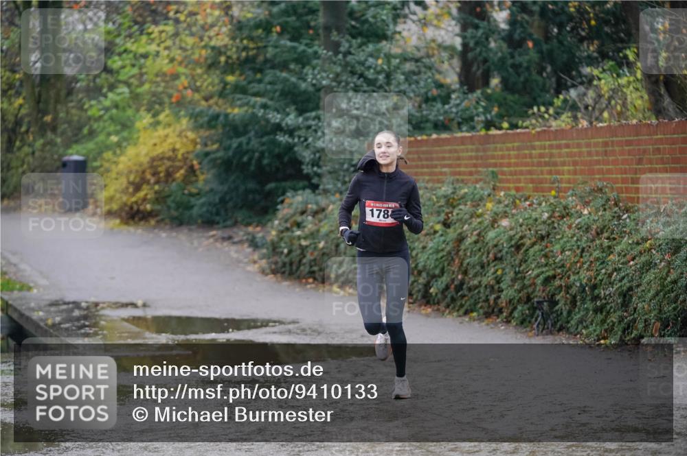 07.12.2025 - St. Pauli X-Mass-Run No. 15 Michael Burmester http://msf.ph/oto/9410133 07.12.2025 11:38:57 Laufen 178 meine-sportfotos.de