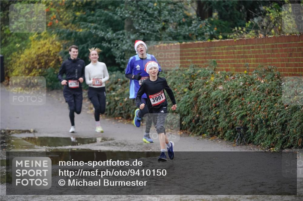 07.12.2025 - St. Pauli X-Mass-Run No. 15 Michael Burmester http://msf.ph/oto/9410150 07.12.2025 11:39:05 Laufen 4174, 3991 meine-sportfotos.de