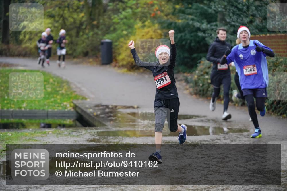 07.12.2025 - St. Pauli X-Mass-Run No. 15 Michael Burmester http://msf.ph/oto/9410162 07.12.2025 11:39:06 Laufen 15, 3991, 2862 meine-sportfotos.de
