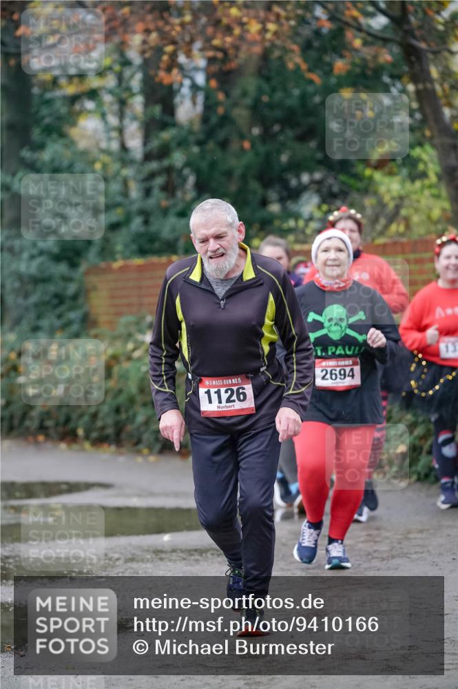 07.12.2025 - St. Pauli X-Mass-Run No. 15 Michael Burmester http://msf.ph/oto/9410166 07.12.2025 09:47:24 Laufen 15, 1126, 2694, 13 meine-sportfotos.de