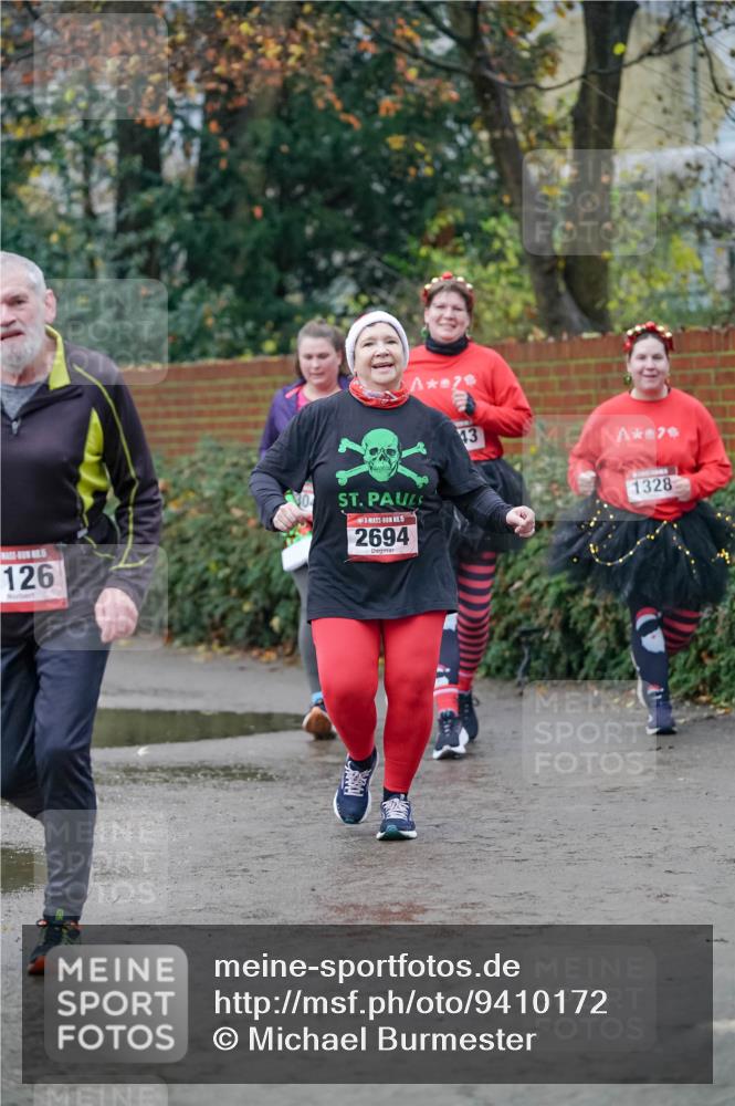 07.12.2025 - St. Pauli X-Mass-Run No. 15 Michael Burmester http://msf.ph/oto/9410172 07.12.2025 09:47:25 Laufen 126, 5, 2694, 43, 7, 1328 meine-sportfotos.de