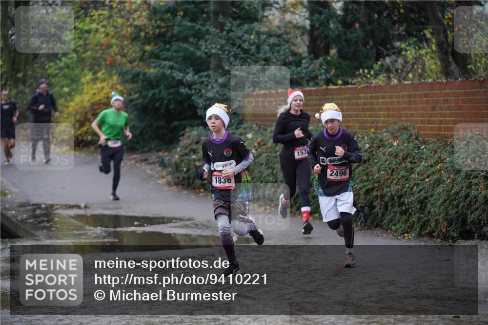 07.12.2025 - St. Pauli X-Mass-Run No. 15 Michael Burmester http://msf.ph/oto/9410221 07.12.2025 11:39:14 Laufen 1830, 153, 2496 meine-sportfotos.de