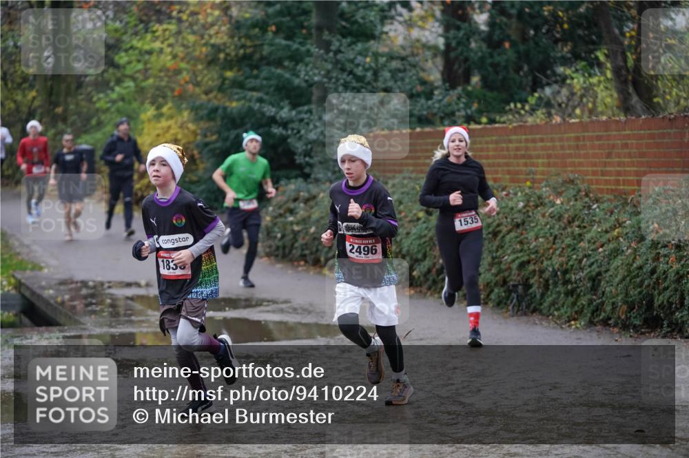 07.12.2025 - St. Pauli X-Mass-Run No. 15 Michael Burmester http://msf.ph/oto/9410224 07.12.2025 11:39:14 Laufen 183, 2496, 1535 meine-sportfotos.de