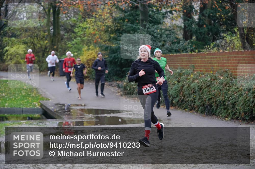 07.12.2025 - St. Pauli X-Mass-Run No. 15 Michael Burmester http://msf.ph/oto/9410233 07.12.2025 11:39:16 Laufen 1535 meine-sportfotos.de