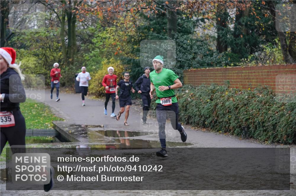 07.12.2025 - St. Pauli X-Mass-Run No. 15 Michael Burmester http://msf.ph/oto/9410242 07.12.2025 11:39:17 Laufen 535, 3989 meine-sportfotos.de