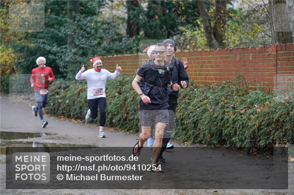 07.12.2025 - St. Pauli X-Mass-Run No. 15 Michael Burmester http://msf.ph/oto/9410254 07.12.2025 11:39:21 Laufen 244 meine-sportfotos.de
