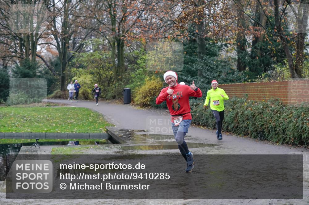 07.12.2025 - St. Pauli X-Mass-Run No. 15 Michael Burmester http://msf.ph/oto/9410285 07.12.2025 11:39:25 Laufen 294, 104 meine-sportfotos.de