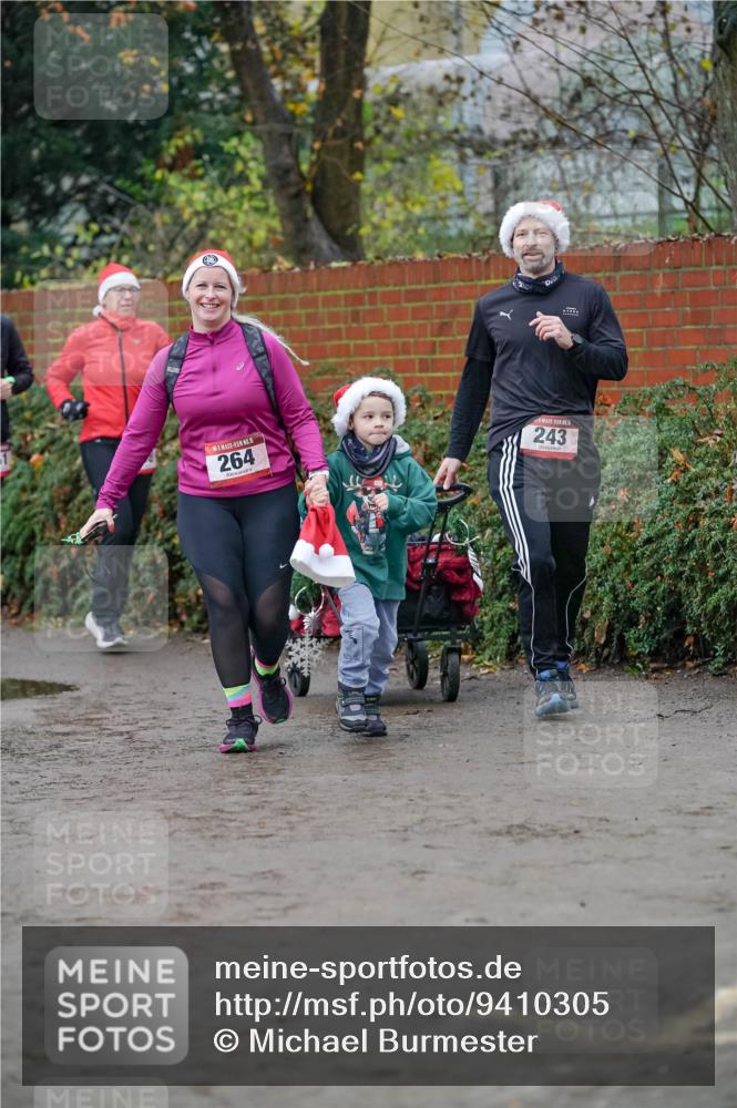 07.12.2025 - St. Pauli X-Mass-Run No. 15 Michael Burmester http://msf.ph/oto/9410305 07.12.2025 09:47:46 Laufen 15, 264, 243 meine-sportfotos.de