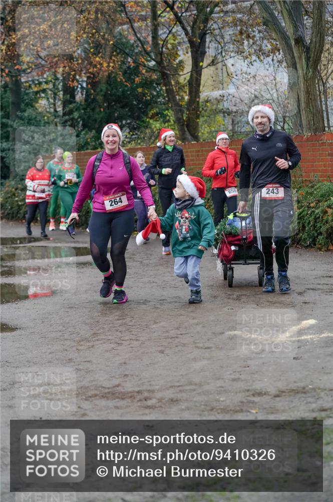 07.12.2025 - St. Pauli X-Mass-Run No. 15 Michael Burmester http://msf.ph/oto/9410326 07.12.2025 09:47:47 Laufen 264, 658, 243 meine-sportfotos.de
