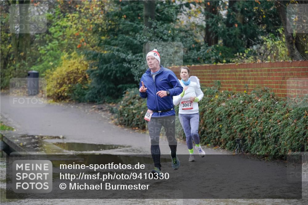 07.12.2025 - St. Pauli X-Mass-Run No. 15 Michael Burmester http://msf.ph/oto/9410330 07.12.2025 11:39:35 Laufen 85, 3007 meine-sportfotos.de