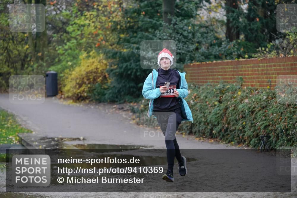 07.12.2025 - St. Pauli X-Mass-Run No. 15 Michael Burmester http://msf.ph/oto/9410369 07.12.2025 11:39:45 Laufen 433 meine-sportfotos.de