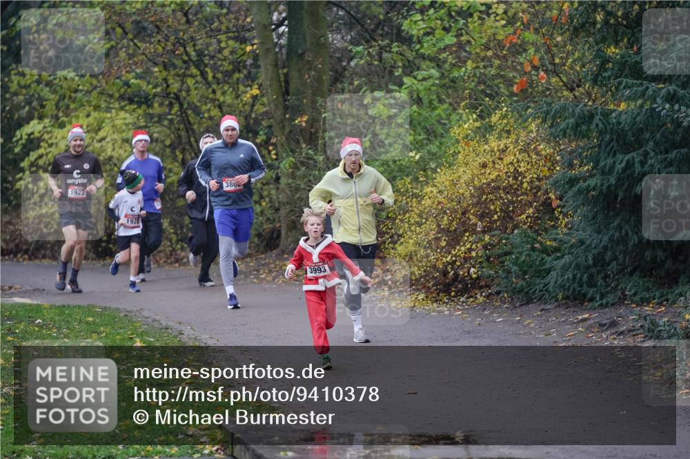 07.12.2025 - St. Pauli X-Mass-Run No. 15 Michael Burmester http://msf.ph/oto/9410378 07.12.2025 11:39:55 Laufen 1923, 1928, 380, 3993 meine-sportfotos.de
