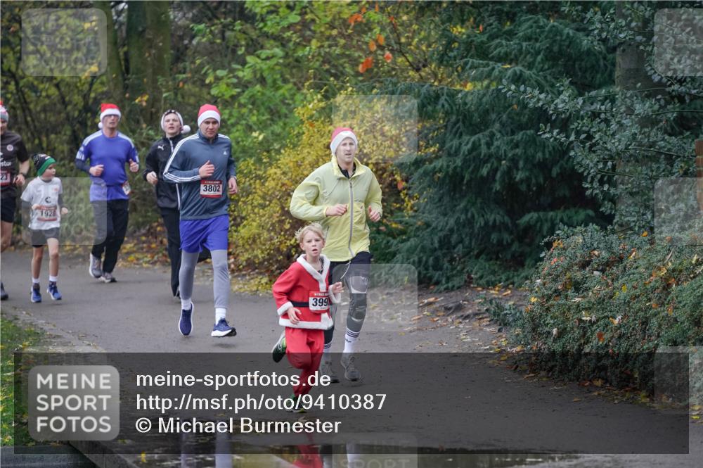 07.12.2025 - St. Pauli X-Mass-Run No. 15 Michael Burmester http://msf.ph/oto/9410387 07.12.2025 11:39:56 Laufen 23, 1928, 3802, 399 meine-sportfotos.de