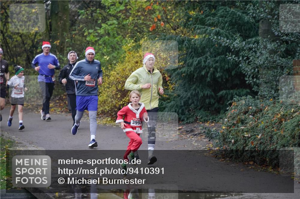 07.12.2025 - St. Pauli X-Mass-Run No. 15 Michael Burmester http://msf.ph/oto/9410391 07.12.2025 11:39:56 Laufen 1928, 3802, 3993 meine-sportfotos.de