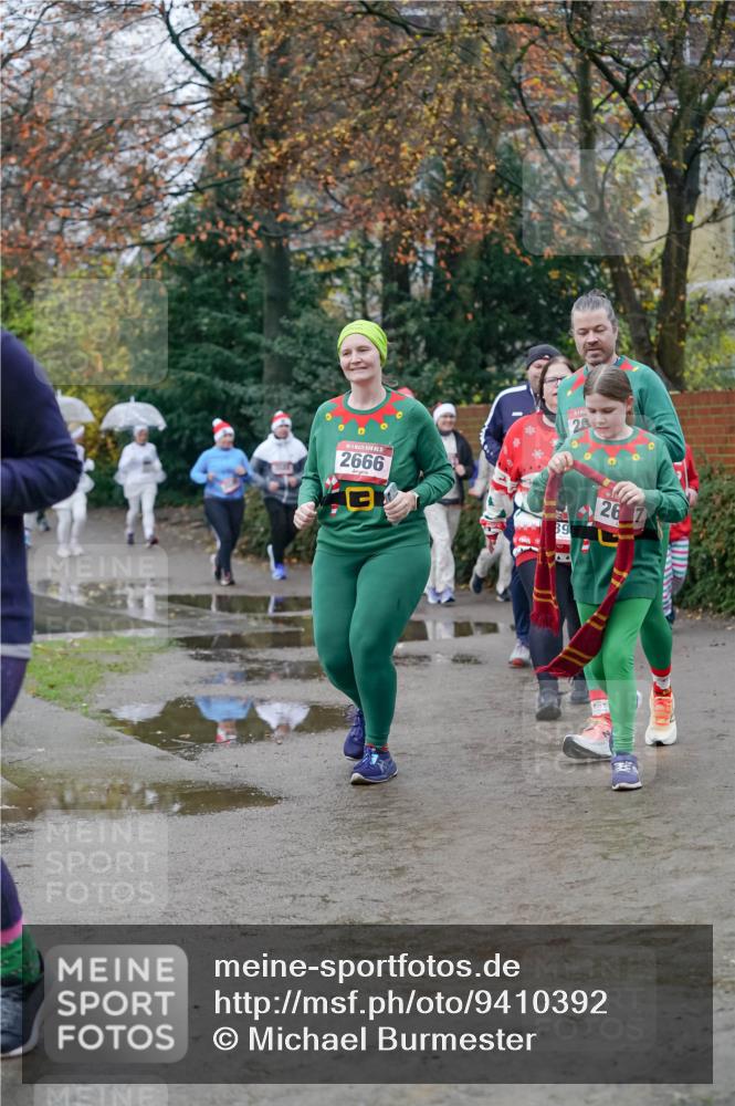 07.12.2025 - St. Pauli X-Mass-Run No. 15 Michael Burmester http://msf.ph/oto/9410392 07.12.2025 09:47:54 Laufen 15, 2666, 28, 89, 26 meine-sportfotos.de