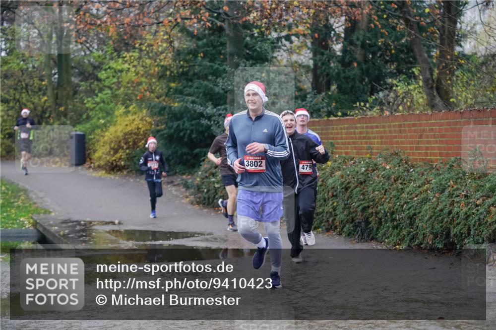 07.12.2025 - St. Pauli X-Mass-Run No. 15 Michael Burmester http://msf.ph/oto/9410423 07.12.2025 11:40:03 Laufen 3802, 479 meine-sportfotos.de