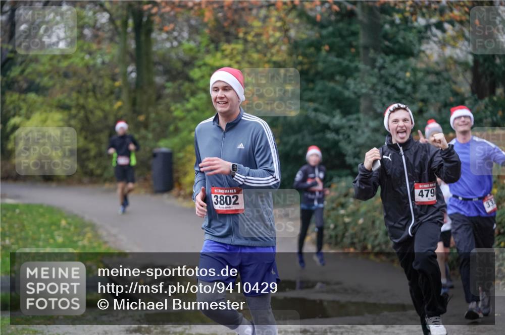07.12.2025 - St. Pauli X-Mass-Run No. 15 Michael Burmester http://msf.ph/oto/9410429 07.12.2025 11:40:03 Laufen 15, 3802, 479, 334 meine-sportfotos.de