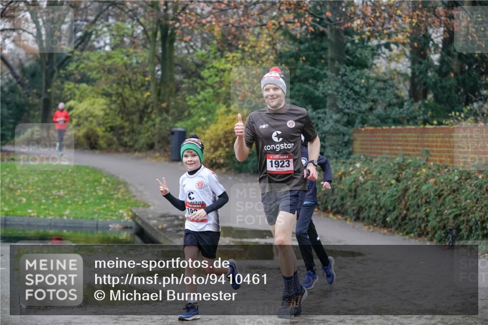 07.12.2025 - St. Pauli X-Mass-Run No. 15 Michael Burmester http://msf.ph/oto/9410461 07.12.2025 11:40:07 Laufen 19, 15, 1923 meine-sportfotos.de