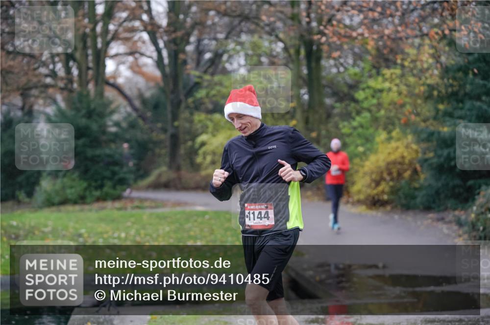07.12.2025 - St. Pauli X-Mass-Run No. 15 Michael Burmester http://msf.ph/oto/9410485 07.12.2025 11:40:11 Laufen 1144 meine-sportfotos.de