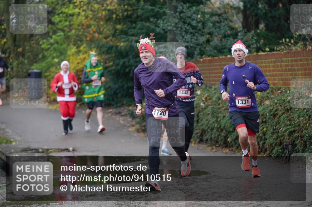 07.12.2025 - St. Pauli X-Mass-Run No. 15 Michael Burmester http://msf.ph/oto/9410515 07.12.2025 11:40:23 Laufen 1720, 1448, 1331 meine-sportfotos.de