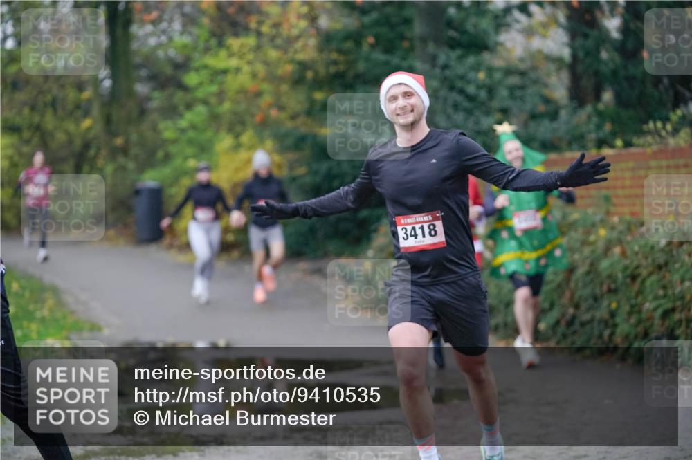 07.12.2025 - St. Pauli X-Mass-Run No. 15 Michael Burmester http://msf.ph/oto/9410535 07.12.2025 11:40:26 Laufen 3418 meine-sportfotos.de
