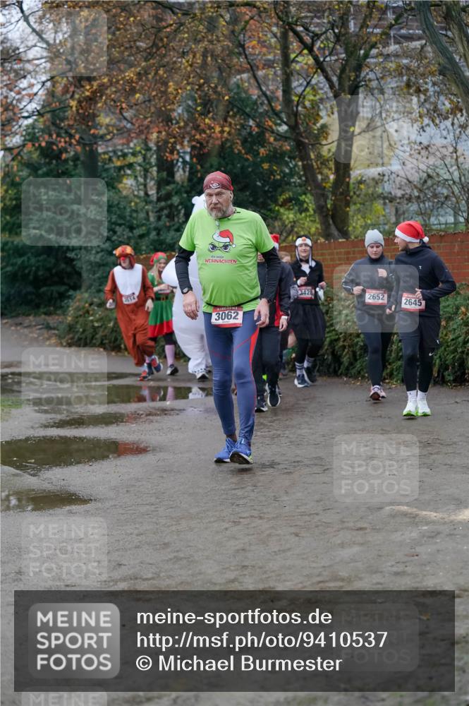 07.12.2025 - St. Pauli X-Mass-Run No. 15 Michael Burmester http://msf.ph/oto/9410537 07.12.2025 09:48:09 Laufen 3062, 3428, 2652, 2645 meine-sportfotos.de