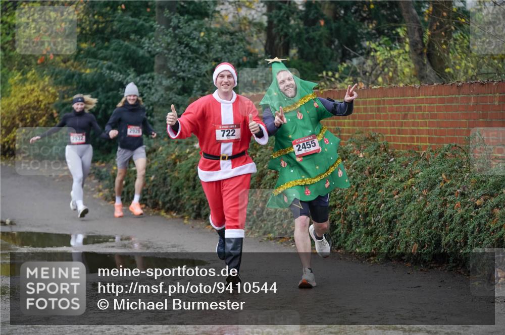 07.12.2025 - St. Pauli X-Mass-Run No. 15 Michael Burmester http://msf.ph/oto/9410544 07.12.2025 11:40:28 Laufen 2925, 2932, 722, 2455 meine-sportfotos.de