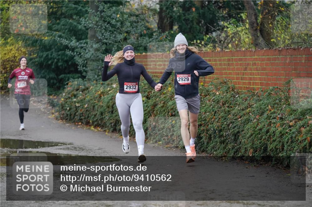 07.12.2025 - St. Pauli X-Mass-Run No. 15 Michael Burmester http://msf.ph/oto/9410562 07.12.2025 11:40:30 Laufen 4125, 2932, 2929 meine-sportfotos.de