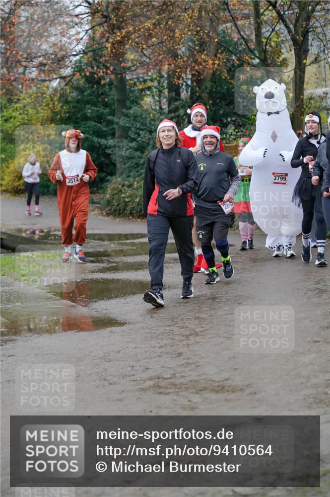 07.12.2025 - St. Pauli X-Mass-Run No. 15 Michael Burmester http://msf.ph/oto/9410564 07.12.2025 09:48:12 Laufen 3514, 264, 38, 3799 meine-sportfotos.de