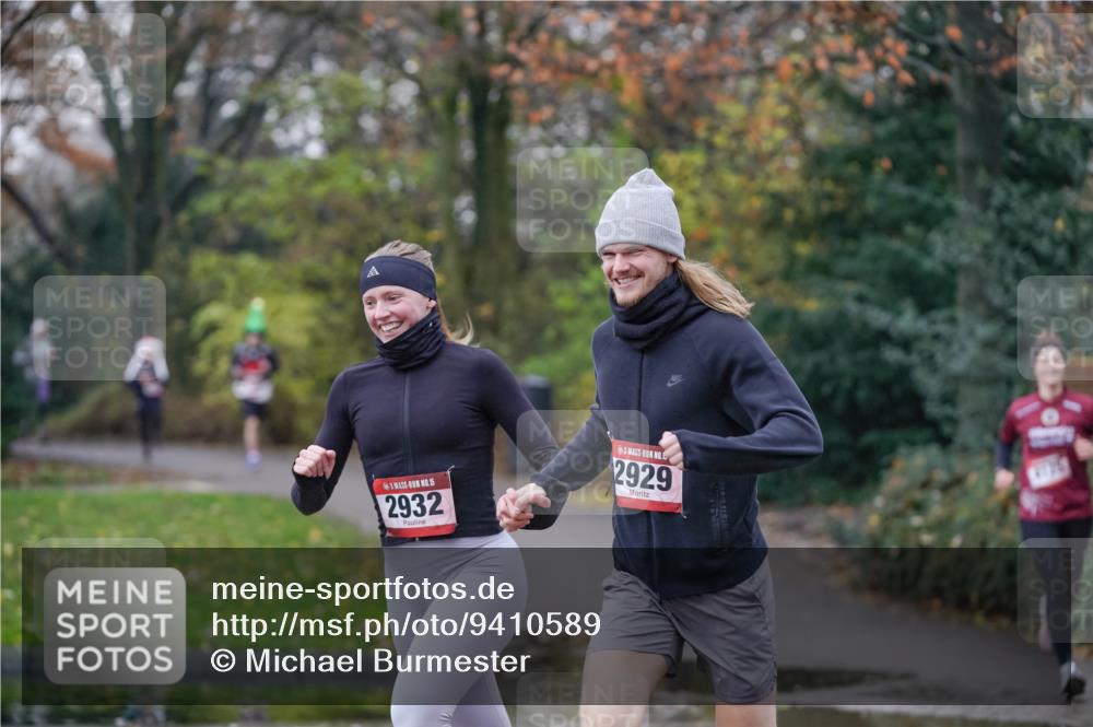 07.12.2025 - St. Pauli X-Mass-Run No. 15 Michael Burmester http://msf.ph/oto/9410589 07.12.2025 11:40:33 Laufen 15, 2932, 2929 meine-sportfotos.de