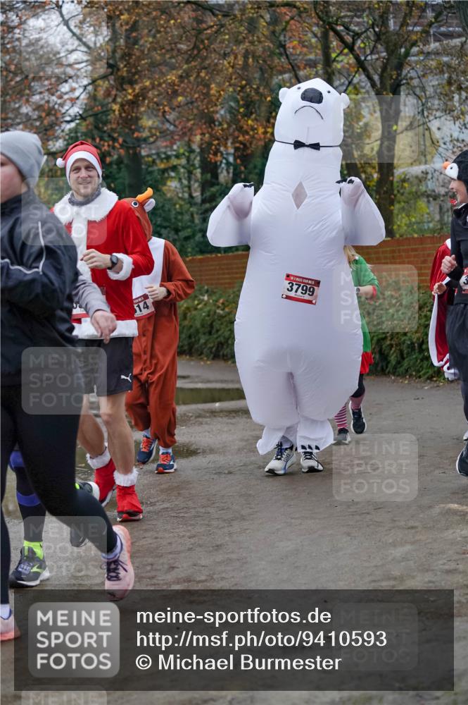 07.12.2025 - St. Pauli X-Mass-Run No. 15 Michael Burmester http://msf.ph/oto/9410593 07.12.2025 09:48:14 Laufen 14, 3799 meine-sportfotos.de