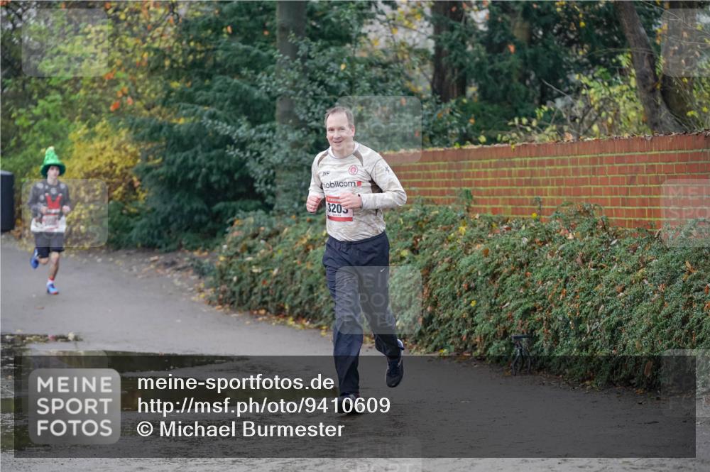 07.12.2025 - St. Pauli X-Mass-Run No. 15 Michael Burmester http://msf.ph/oto/9410609 07.12.2025 11:40:37 Laufen 3205 meine-sportfotos.de