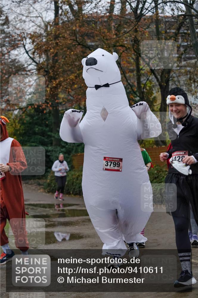 07.12.2025 - St. Pauli X-Mass-Run No. 15 Michael Burmester http://msf.ph/oto/9410611 07.12.2025 09:48:15 Laufen 15, 3799, 428 meine-sportfotos.de