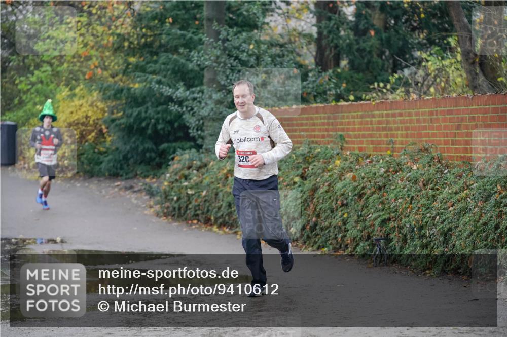07.12.2025 - St. Pauli X-Mass-Run No. 15 Michael Burmester http://msf.ph/oto/9410612 07.12.2025 11:40:37 Laufen 5, 32 meine-sportfotos.de