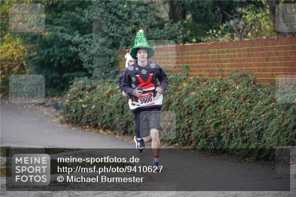 07.12.2025 - St. Pauli X-Mass-Run No. 15 Michael Burmester http://msf.ph/oto/9410627 07.12.2025 11:40:41 Laufen 5, 3900 meine-sportfotos.de