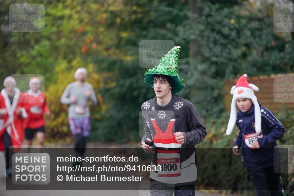 07.12.2025 - St. Pauli X-Mass-Run No. 15 Michael Burmester http://msf.ph/oto/9410633 07.12.2025 11:40:42 Laufen 15, 3900, 865 meine-sportfotos.de