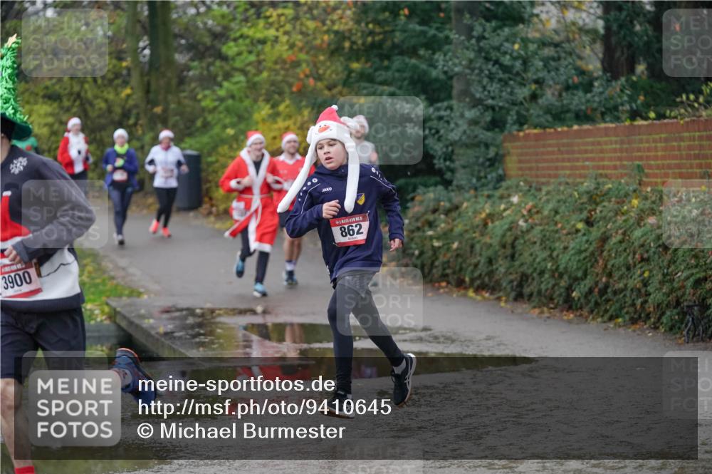 07.12.2025 - St. Pauli X-Mass-Run No. 15 Michael Burmester http://msf.ph/oto/9410645 07.12.2025 11:40:43 Laufen 3900, 15, 862 meine-sportfotos.de